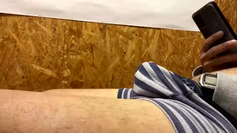 Snapshot of takumiseki chatting on October 2025 04:20:01 AM Taku online show from October 2025 04:20:01 AM