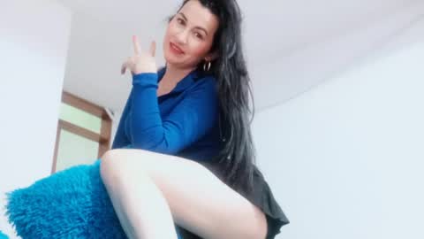 Talia  mia online show from April 2026 05:30:01 PM