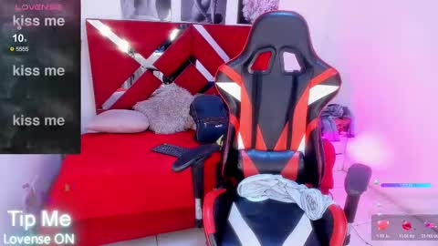 Snapshot of talia_rouge chatting on September 2025 07:15:02 PM talia_rouge online show from September 2025 07:15:02 PM