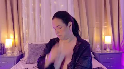 Snapshot of talianavega chatting on June 2026 04:43:01 PM tali online show from June 2026 04:43:01 PM