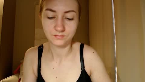 Snapshot of taliiyafiredream chatting on February 2025 06:09:02 AM Kira online show from February 2025 06:09:02 AM