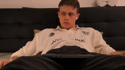 Colin online show from January 2026 09:40:02 PM