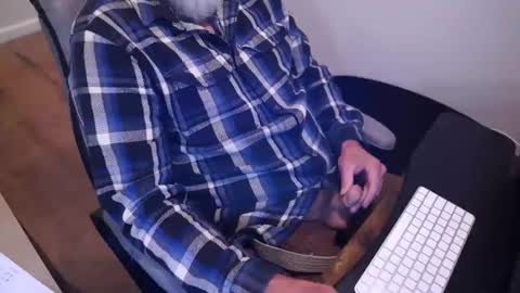 Snapshot of tallguy4unow chatting on March 2026 05:23:02 PM tallguy4unow online show from March 2026 05:23:02 PM