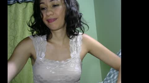 Snapshot of tallulah_riley chatting on January 2025 12:31:01 AM Tallulah Riley online show from January 2025 12:31:01 AM