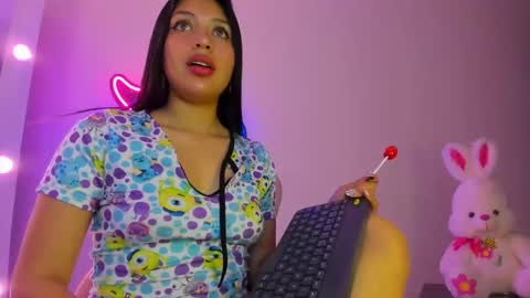 SOFIA  online show from September 2025 03:25:01 PM