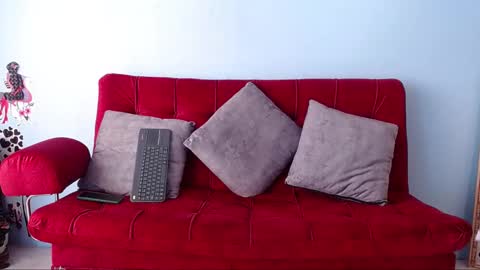 Snapshot of tamara_reyna chatting on February 2025 07:27:02 PM Tammy Modelo independiente YEAH online show from February 2025 07:27:02 PM