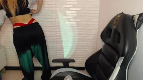 Snapshot of tamara_velezz chatting on March 2026 09:32:02 PM Tamara online show from March 2026 09:32:02 PM