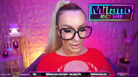 Snapshot of tamaramilano chatting on February 2026 09:05:01 AM TamaraMilano online show from February 2026 09:05:01 AM