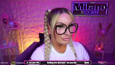 Snapshot of tamaramilano chatting on March 2026 08:52:01 AM TamaraMilano online show from March 2026 08:52:01 AM