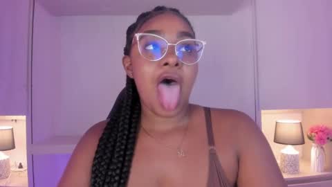 Tami online show from October 2025 09:56:01 PM