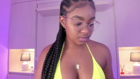 Tami online show from October 2025 07:57:02 PM