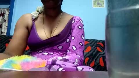 Snapshot of tamilmadhi520 chatting on September 2025 05:17:01 PM tamilmadhi520 online show from September 2025 05:17:01 PM