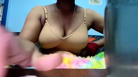 Snapshot of tamilmadhi520 chatting on October 2025 07:24:01 PM tamilmadhi520 online show from October 2025 07:24:01 PM