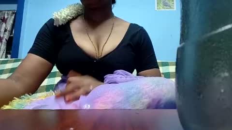Snapshot of tamilmadhi520 chatting on June 2026 06:40:01 PM tamilmadhi520 online show from June 2026 06:40:01 PM