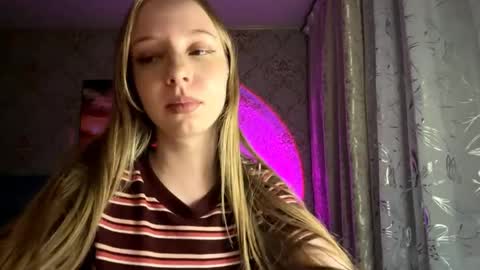 Jenny online show from April 2026 05:43:01 PM