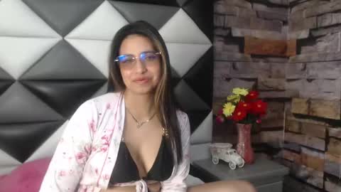 Snapshot of tammy_blackk chatting on December 2024 07:37:02 PM Tammy Blackk online show from December 2024 07:37:02 PM
