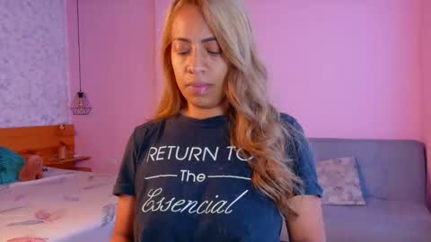 Snapshot of tammy_evans chatting on November 2025 11:53:01 AM TAMARA online show from November 2025 11:53:01 AM