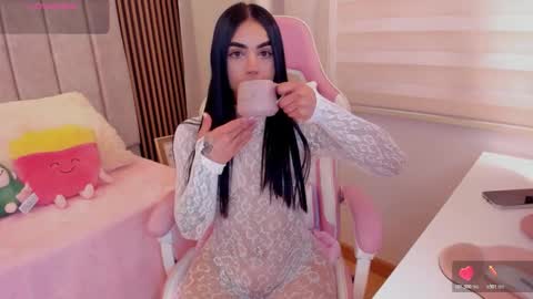 Snapshot of tammy_w chatting on October 2025 05:46:01 PM Tammy online show from October 2025 05:46:01 PM