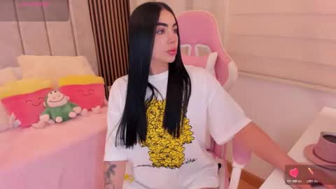 Snapshot of tammy_w chatting on October 2025 05:17:01 PM Tammy online show from October 2025 05:17:01 PM