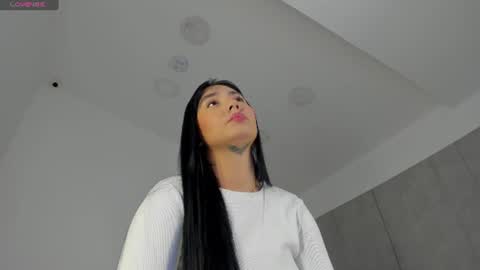 Tamy Leen online show from June 2026 09:40:01 AM