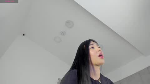Tamy Leen online show from June 2026 10:03:01 AM