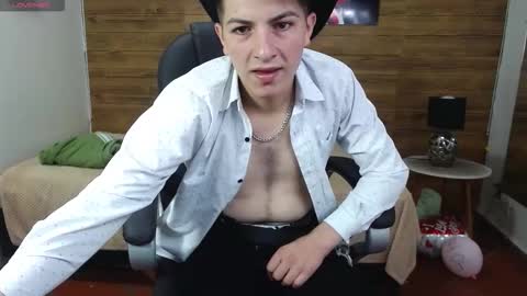 TANER online show from October 2025 04:02:02 AM