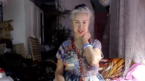 Milena online show from October 2025 04:19:02 PM