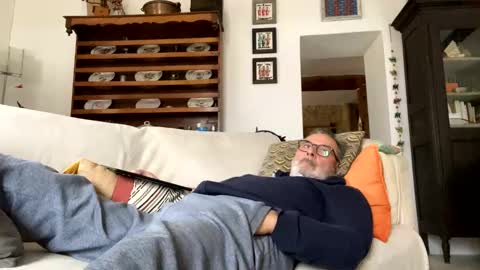 Dominique online show from January 2025 02:24:02 PM