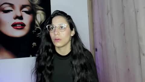 tania06 online show from October 2025 01:20:02 PM