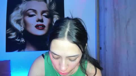 tania06 online show from November 2025 01:34:02 PM