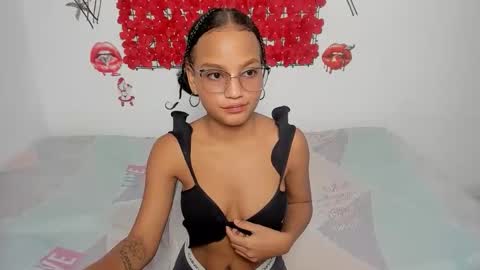 tania_hot0 online show from December 2025 05:51:01 PM
