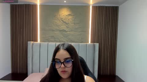 TANIA  online show from February 2026 03:36:02 AM