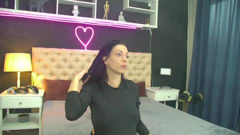 Tania Karevina online show from May 2026 05:24:01 AM