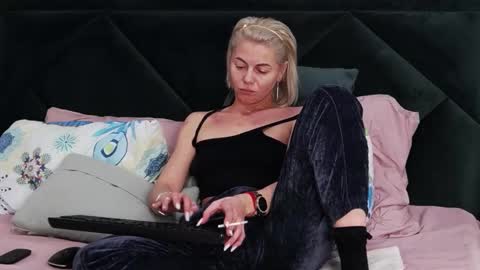 Snapshot of taniyagrey chatting on March 2026 07:48:02 AM tanyaGrey online show from March 2026 07:48:02 AM