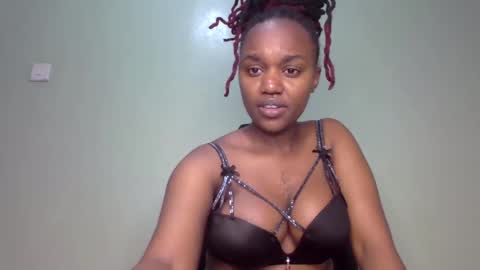 Snapshot of tannia004 chatting on December 2024 10:24:01 AM tania online show from December 2024 10:24:01 AM