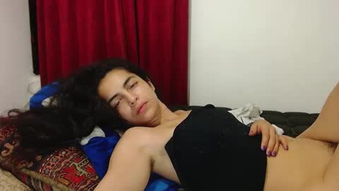 Snapshot of tantricroots chatting on December 2024 06:21:01 AM Angeline Follow online show from December 2024 06:21:01 AM