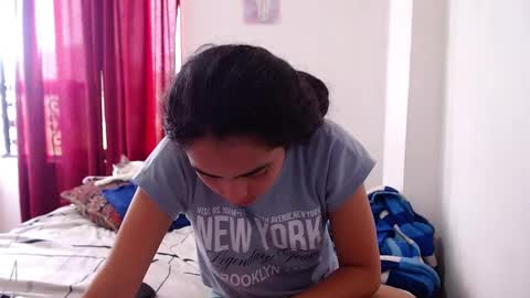 Snapshot of tantricroots chatting on December 2024 07:39:02 PM Angeline Follow online show from December 2024 07:39:02 PM