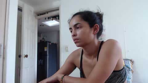 Snapshot of tantricroots chatting on February 2025 04:46:02 PM Angeline Follow online show from February 2025 04:46:02 PM