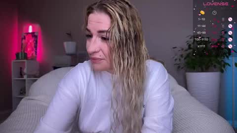 Tanya acid       online show from October 2025 11:44:01 AM