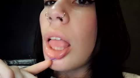 Snapshot of tara_joi chatting on December 2024 12:44:01 AM Tara online show from December 2024 12:44:01 AM