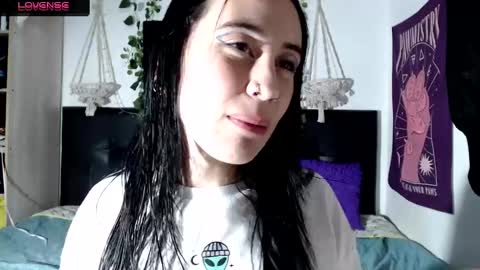 Snapshot of tara_joi chatting on December 2024 04:13:02 PM Tara online show from December 2024 04:13:02 PM