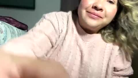 Dani independent model  online show from January 2025 12:31:01 AM