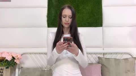 taraharriss online show from April 2026 09:29:02 AM