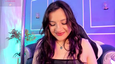 Snapshot of tarataylorr chatting on November 2025 07:25:02 PM Tara online show from November 2025 07:25:02 PM