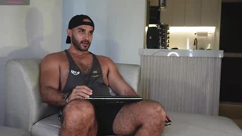 Tarek online show from October 2025 08:50:01 PM