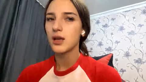 Linda online show from September 2025 07:25:02 PM