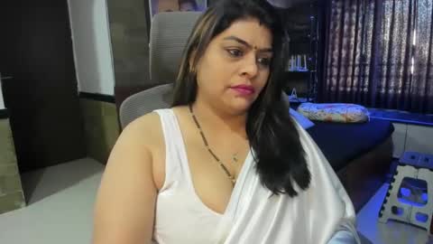 Snapshot of tarivishu23 chatting on March 2025 04:01:01 AM tarivishu23 online show from March 2025 04:01:01 AM
