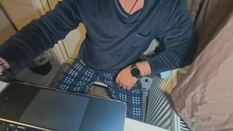 Snapshot of tarkan198 chatting on November 2025 07:12:01 PM tarkan198 online show from November 2025 07:12:01 PM