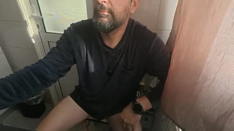 Snapshot of tarkan198 chatting on November 2025 07:28:01 AM tarkan198 online show from November 2025 07:28:01 AM