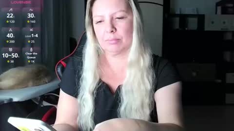 Tasha  Moon online show from October 2025 04:09:01 PM